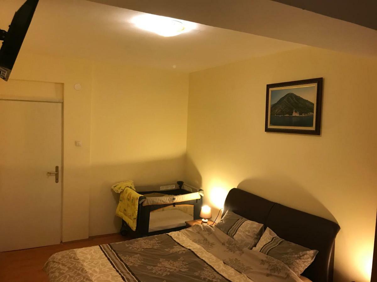 Apartment S&T Тиват Екстериор снимка